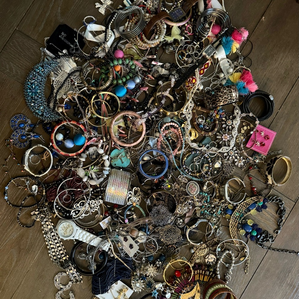 1 pound mystery jewelry bag